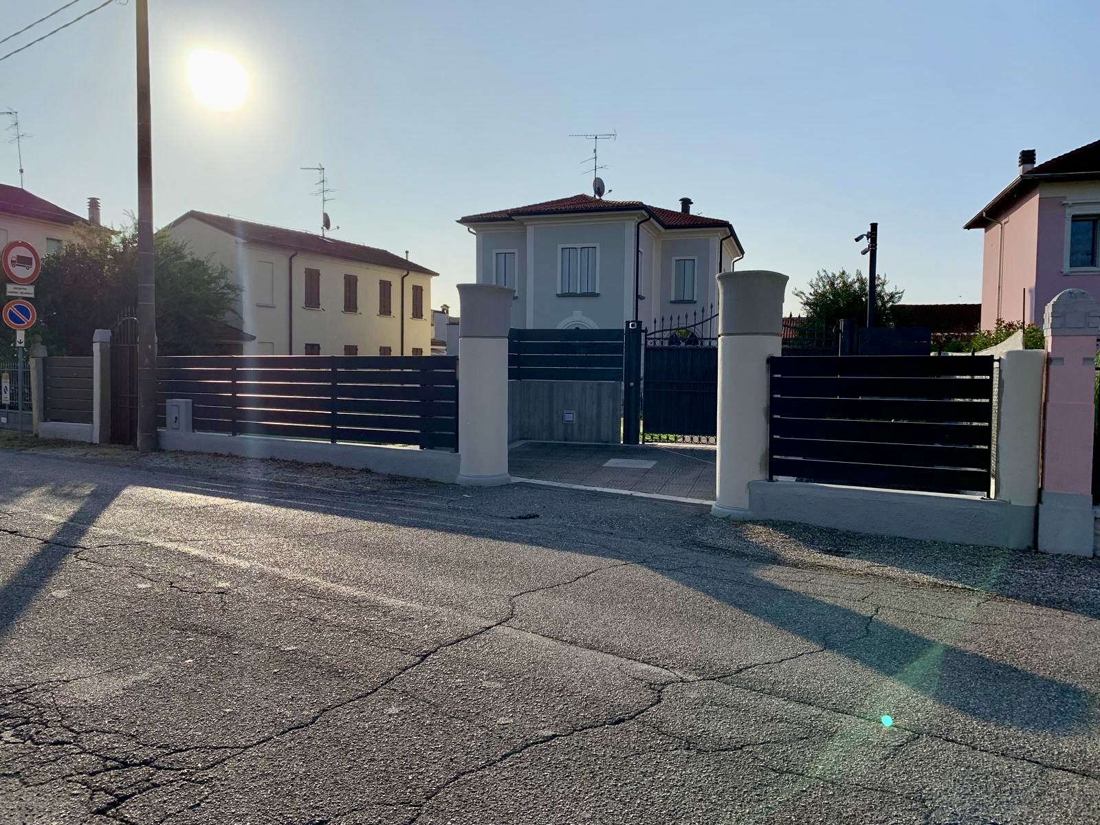 79c0e0e0-f86d-4951-a4ac-6ef47921cab1